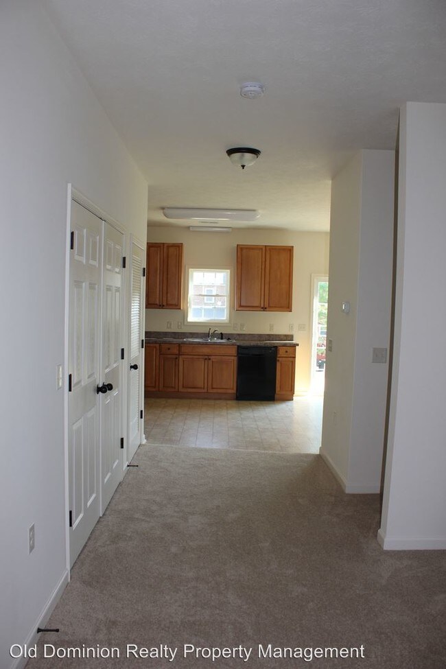 Foto del edificio - 3 br, 2.5 bath House - 1016 Cherrybrook Drive