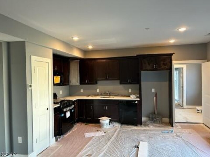 Foto principal - 1301 Roselle St