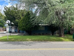 Building Photo - 3216 Godman Ave