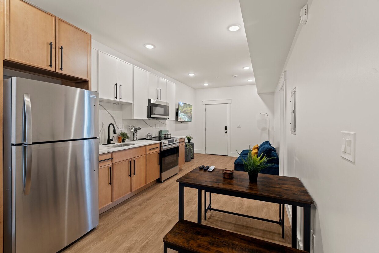 Photo - 900 N 41st St