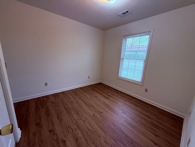 Foto del edificio - 3 Bedroom 2.5 Half Bath Townhouse