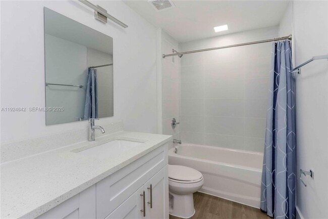 Foto del edificio - 1620 NW 18th St