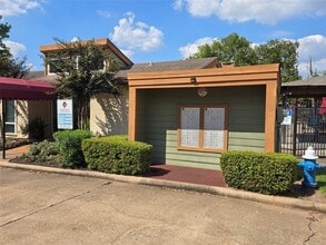 Building Photo - 13210 Old Richmond Rd