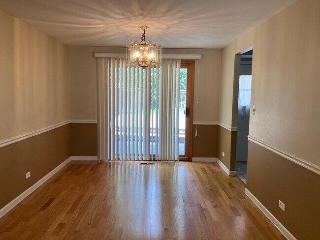 Building Photo - 324 W Weathersfield Way