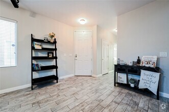 Building Photo - 9772 Thistle Dew Ave