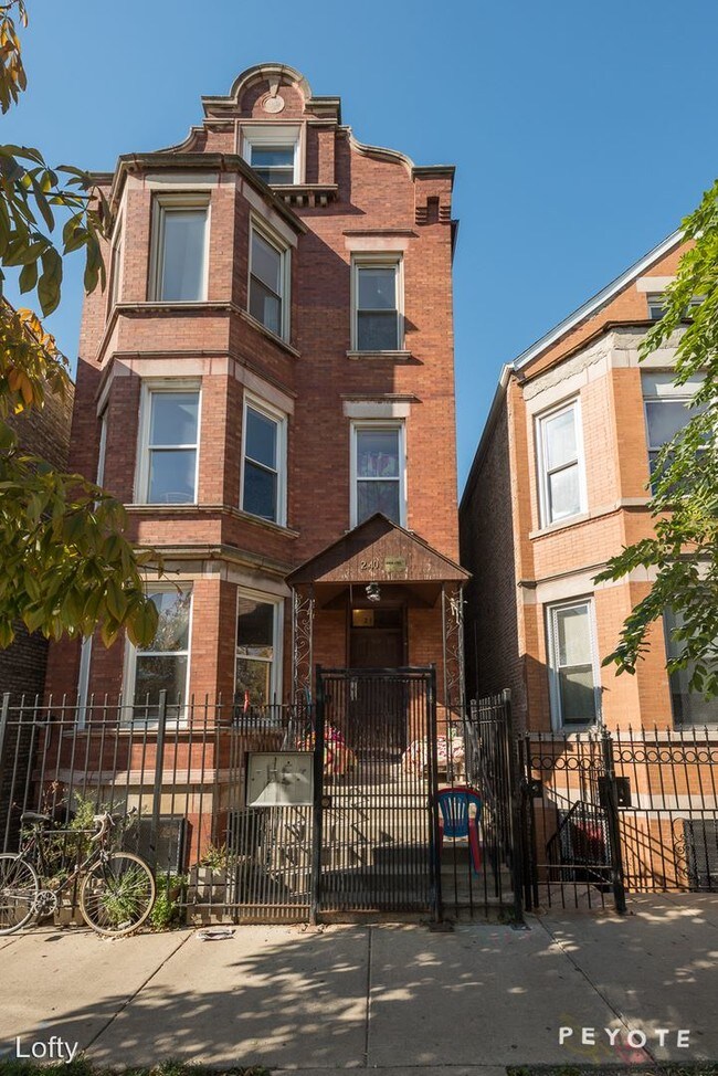 2140 S Washtenaw Ave, Chicago, IL 60608 Condo for Rent in Chicago, IL