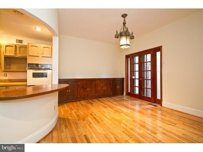 Foto del edificio - 919 Spruce St