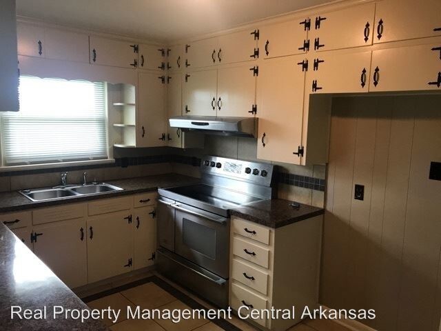 Building Photo - 4 br, 3 bath House - 15109 Faulkner Lake Rd.