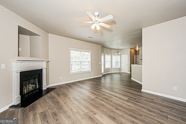 Building Photo - 3013 Grace Ct