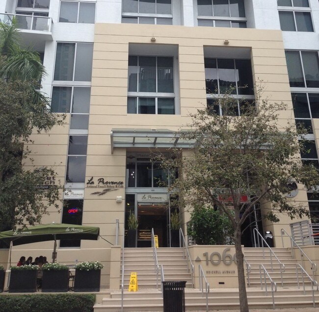 Building Photo - 1060 Brickell Ave