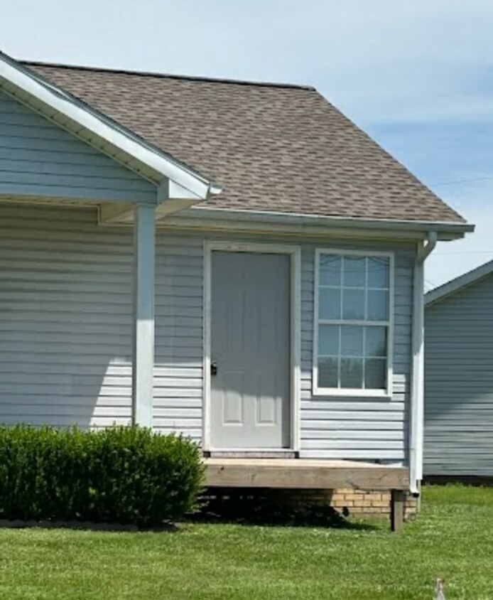 Primary Photo - 100 Waterford 1 BR 1 BA