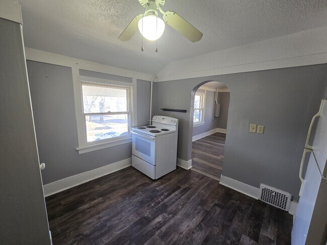 Foto del edificio - 1001 1/2 Randolph St