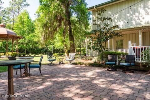 Foto del edificio - 232 N Jungle Rd