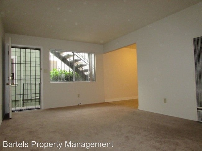 Building Photo - 2 br, 1 bath House - 706 20th St