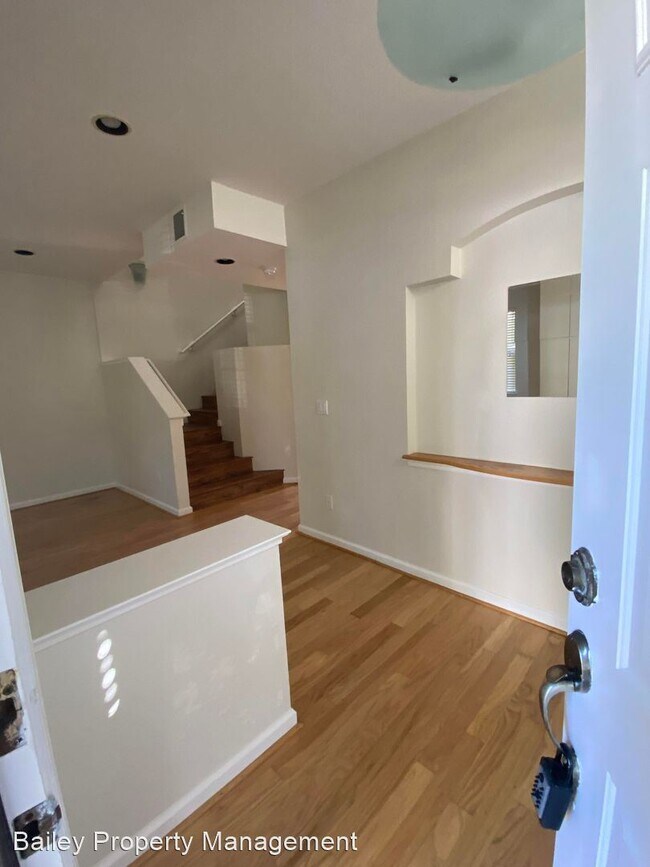 Foto del edificio - 3 br, 2.5 bath House - 305 Village Circle