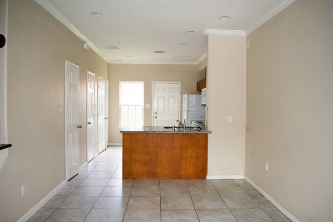 Building Photo - 4110 Sevan St