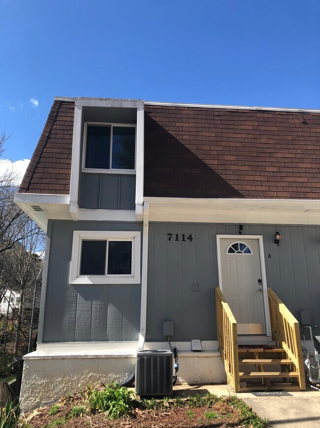 Building Photo - 7114 Longstreet Dr