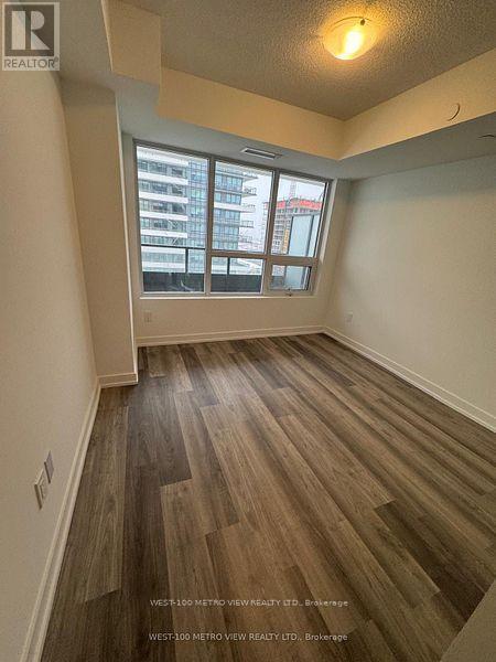 Photo du bâtiment - 1435 Celebration Dr