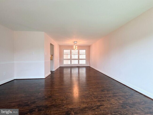 Foto del edificio - 7108 Ordway Rd