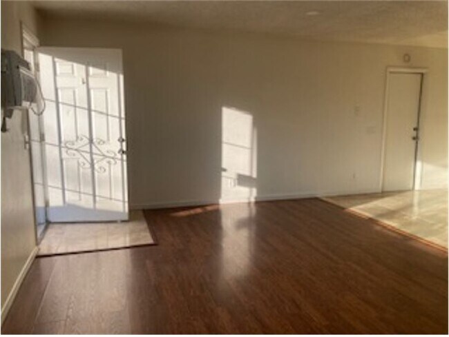 LIVING ROOM - 32241 Avenue D