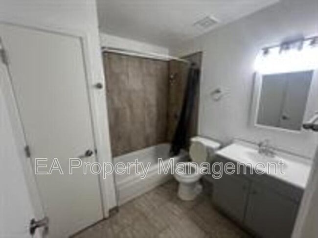 Foto del edificio - 12809 Dorado Dr SE