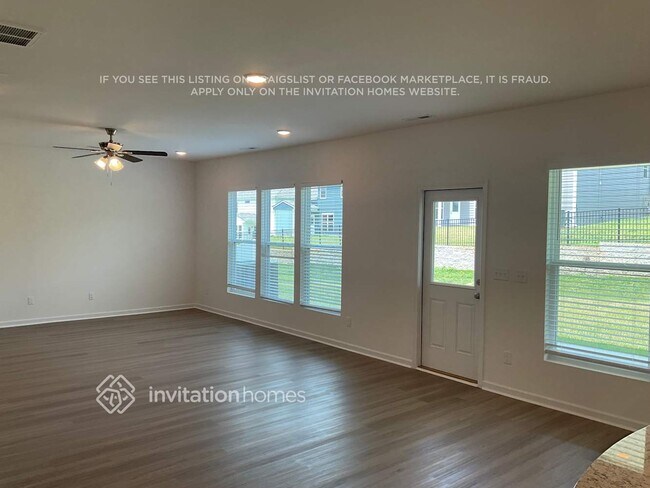 Foto del edificio - 3808 Lantern Ln
