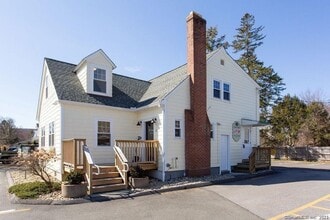 Building Photo - 12 Dunham Rd