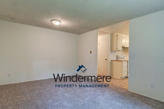 Building Photo - 4146 Kimberly Way