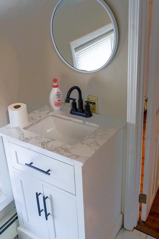 Building Photo - 290 County St