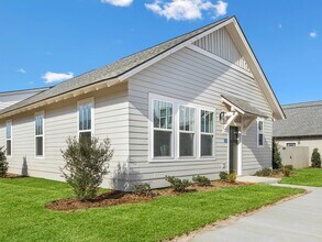 Building Photo - LEO Jamestown