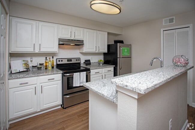 Building Photo - Westcott Apartments