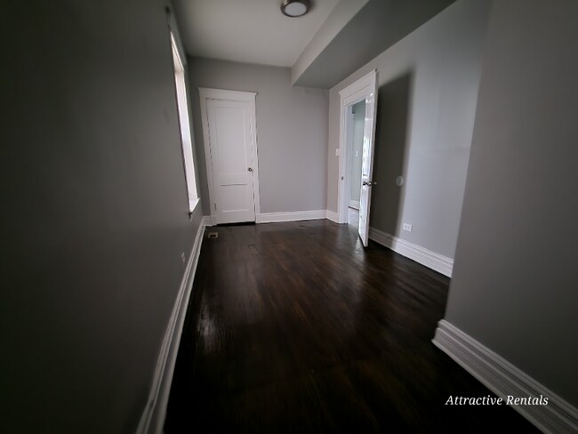Foto del edificio - 6738 S Prairie Ave