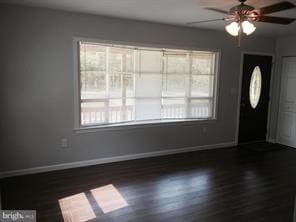 Foto del edificio - 578 Shorewood Dr