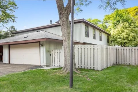 Building Photo - 2442 Unity Ave N