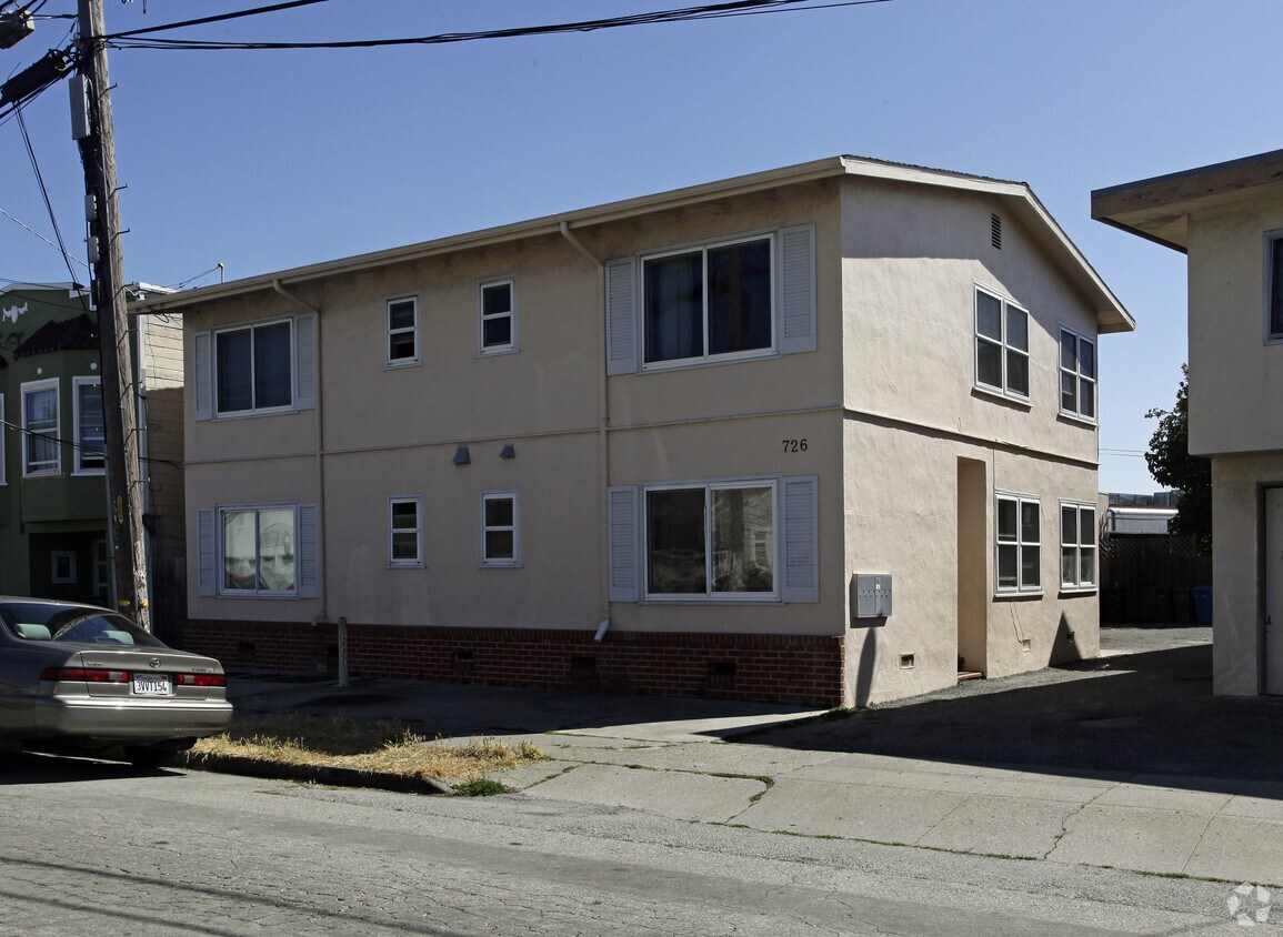 Primary Photo - 726 Mills Ave
