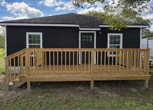 Building Photo - 5122 Avenue L