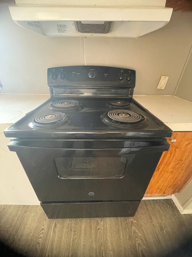 Foto del edificio - 2 BR 2 Bath 1,120 sq ft singlewide mobile home on 1.03 acres in Lonoke, AR