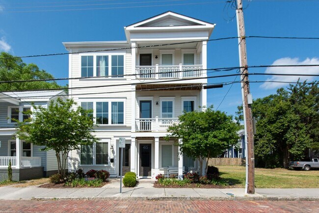 Building Photo - Brooklyn Art District | 2-Bedroom, 2.5 Bath