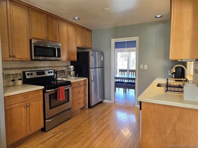 Foto del edificio - 856 Shagbark Dr