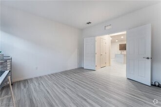 Building Photo - 3540 Vly Lily St