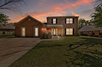 Building Photo - 308 Mack Dr