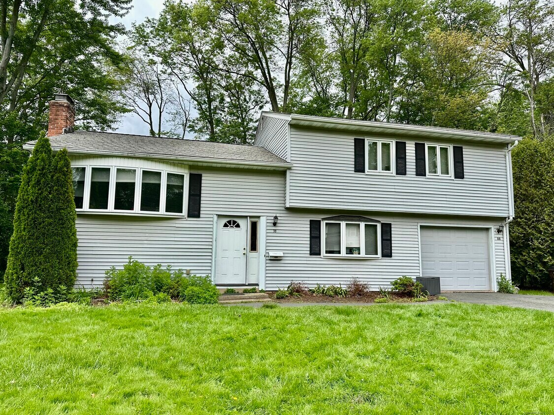 Foto principal - 30 Lyman Rd