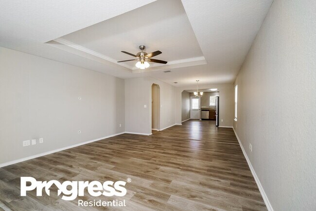Building Photo - 10930 Rustic Cedar