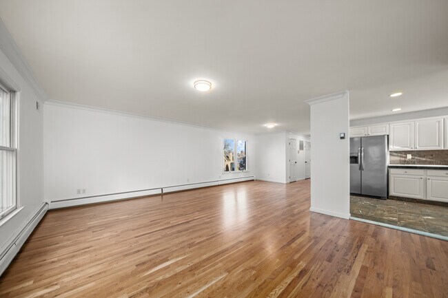 Foto del edificio - 26 Lasher Ln