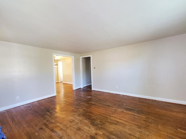 Building Photo - 4912 Chamberlayne Ave