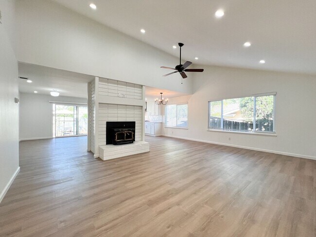 Foto del edificio - Beautifully Renovated Browns Valley Home