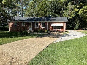 Building Photo - 3309 Kavanaugh Cir NW