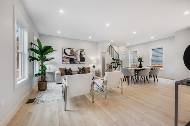 Foto del edificio - 317 Pearl St