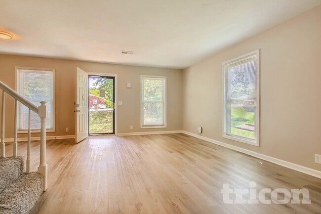 Building Photo - 426 Kinsey Blvd