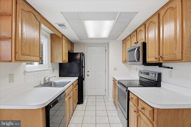 Foto del edificio - 5516 Dunsmore Rd